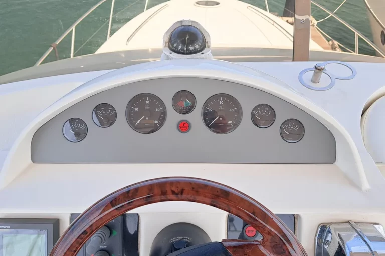 2002-princess-45-flybridge-power-9831490-20250608043830138-1_XLARGE