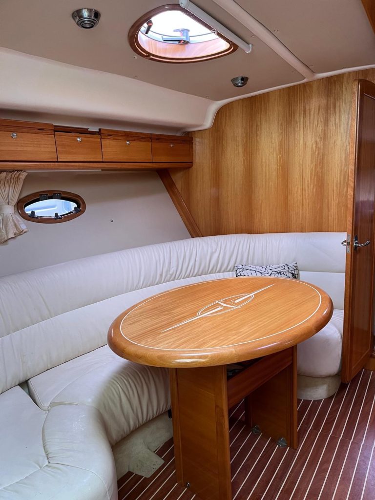 bavaria-yachts-38-sport-ht-19_1765277753148