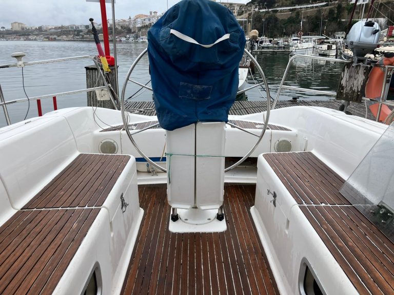 dufour-yachts-43-28_1781160663715