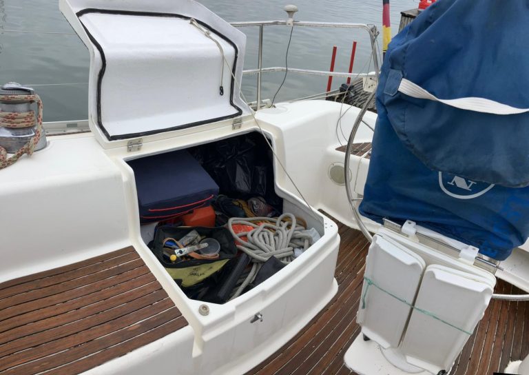dufour-yachts-43-39_1781160666044
