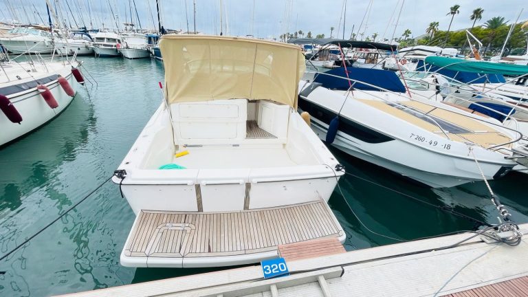 riviera-3000-offshore-10_1753437144362