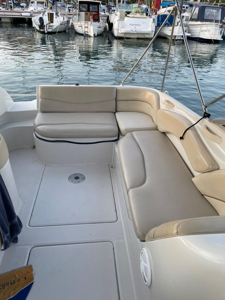 sea-ray-240-sundeck-14_1774962387625