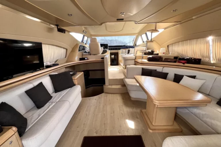 2005-ferretti-yachts-550-power-10160986-20260424043021690-3_1780386830-1024x683