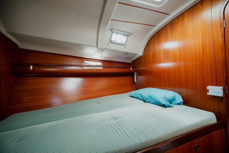 beneteau-oceanis-400-10_1789052420167