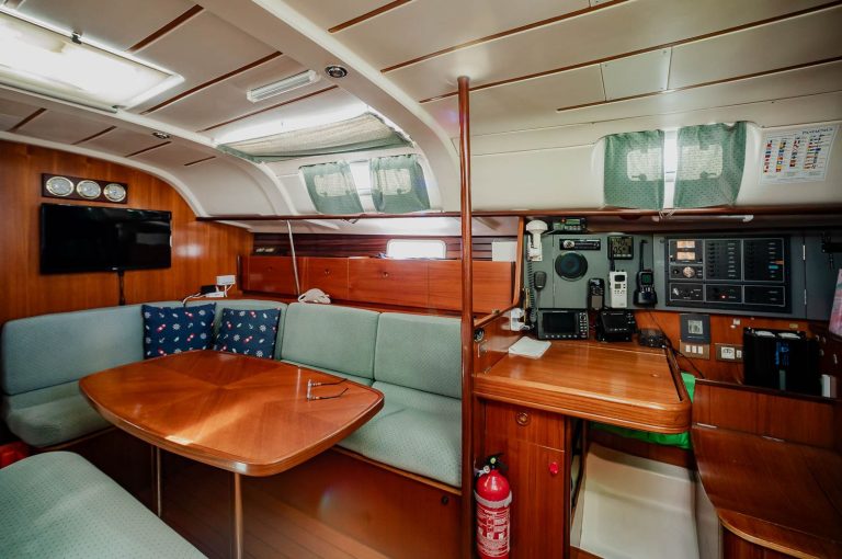 beneteau-oceanis-400-19_1789052422121