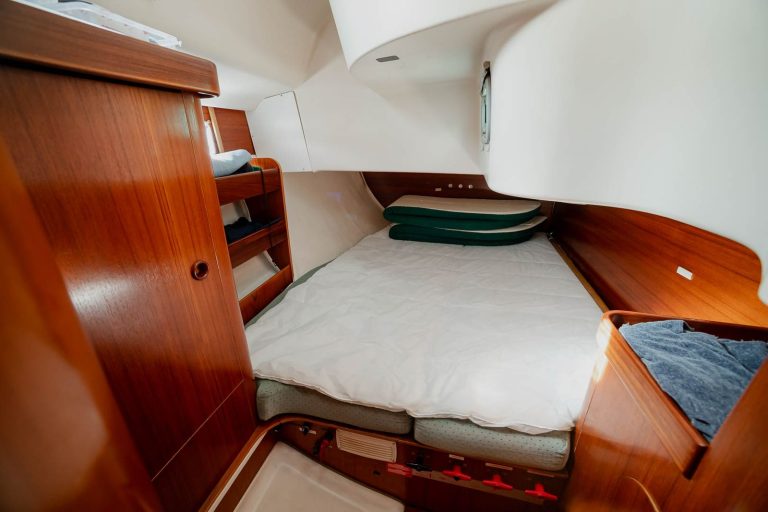 beneteau-oceanis-400-20_1789052422320