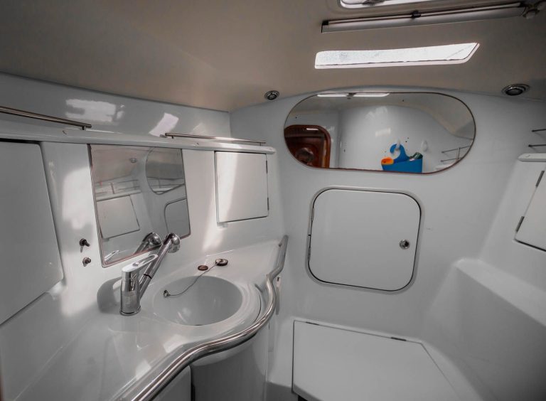 beneteau-oceanis-400-23_1789052422893