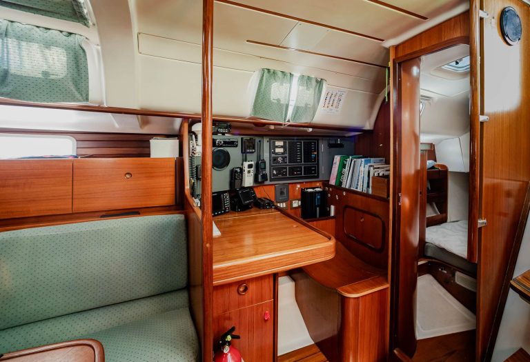 beneteau-oceanis-400-24_1789052423105