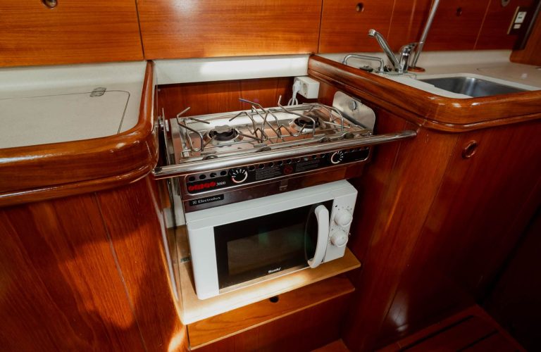 beneteau-oceanis-400-25_1789052423310