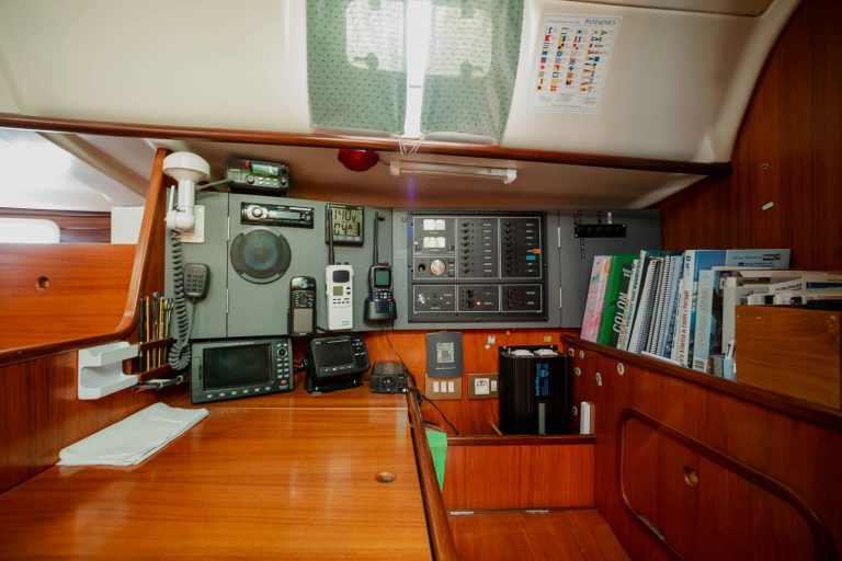 beneteau-oceanis-400-39_1789052432886