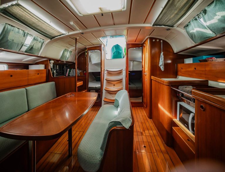 beneteau-oceanis-400-7_1789052416413