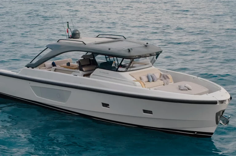 bluegame-yacht-bg54-bow